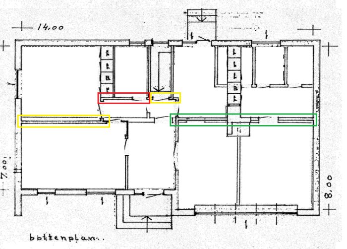 Planritning av bottenplan med färgmarkerade bärande väggar: gröna (definitivt bärande), gula (delvis bärande) och röda (inte bärande).