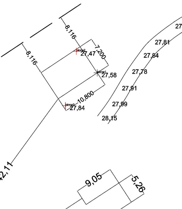 Ritning som visar höjdmätningar och mått för ett garage och dess omgivning inför bygglovsansökan.