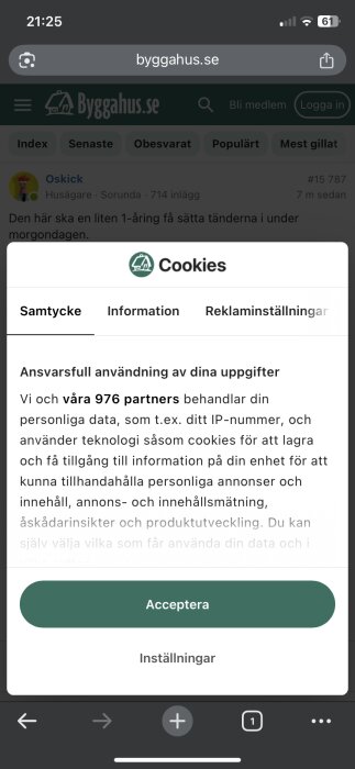 Popup-meddelande om cookie-samtycke på byggahus.se med alternativ att acceptera eller justera inställningar.