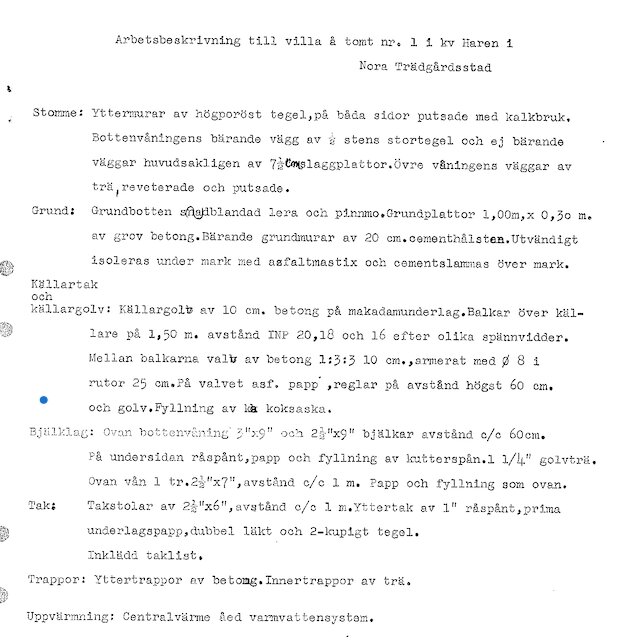 Byggnadsbeskrivning för villa, detaljer om bjälklag av 2"x8" träbjälkar med 60 cm avstånd, samt grund, stomme och källargolv i textdokument.