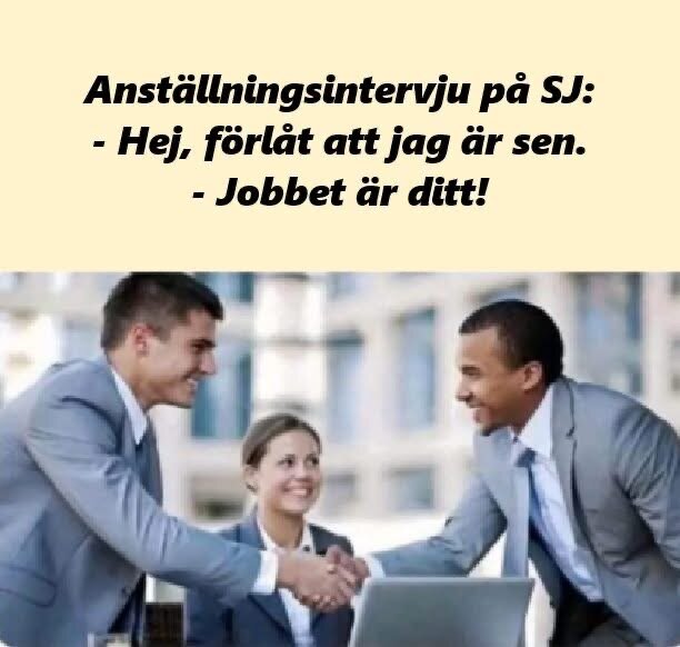 Tre personer i en affärsmiljö där två män skakar hand och en kvinna ler i bakgrunden. Text om en jobbintervju på SJ.