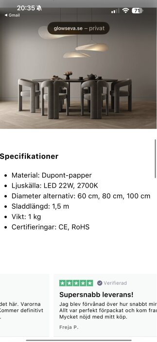 Bild av en modern LED-lampa ovanför ett bord med stolar. Specifikationer om lampan anges nedanför bilden, inklusive material och certifieringar.