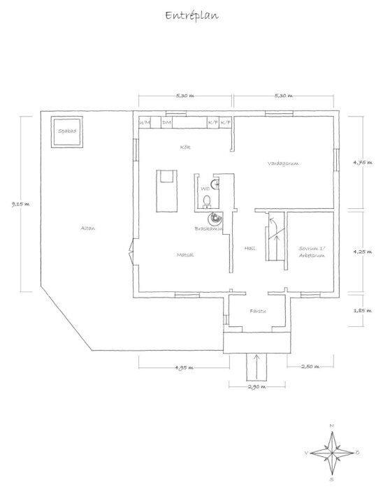 Planlösning för entréplanet i en villa med kök, vardagsrum, matsal, sovrum, hall och farstu, samt måttangivelser och spabad.