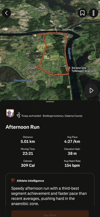Satellitkarta över en löprunda vid Torsång och Dalälven, totalt 5,01 km på 22:21 minuter, med information om hastighet och hjärtfrekvens.