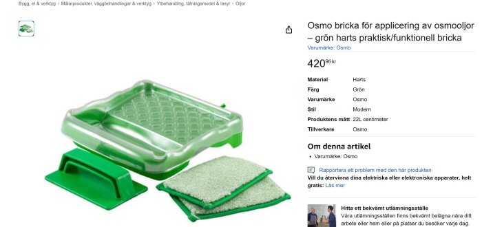 Grön bricka med applikator och två trasor, avsedd för applicering av osmooljor. Material: harts. Märke: Osmo. Produktbeskrivning och pris i bild.