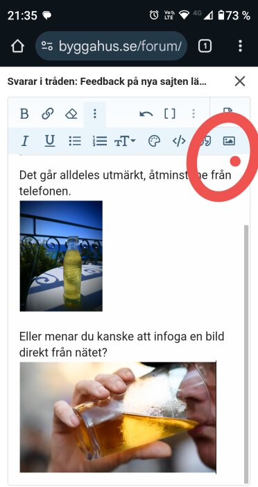 Mobilskärm som visar ett forum med en bild av en flaska på ett bord och en hand som håller ett glas med dryck.
