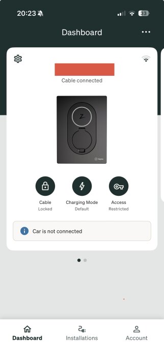 Zaptec laddboxappens dashboard, kabel ansluten, laddläge standard, bil inte ansluten, tillgång begränsad, visning av ikoner för funktioner.