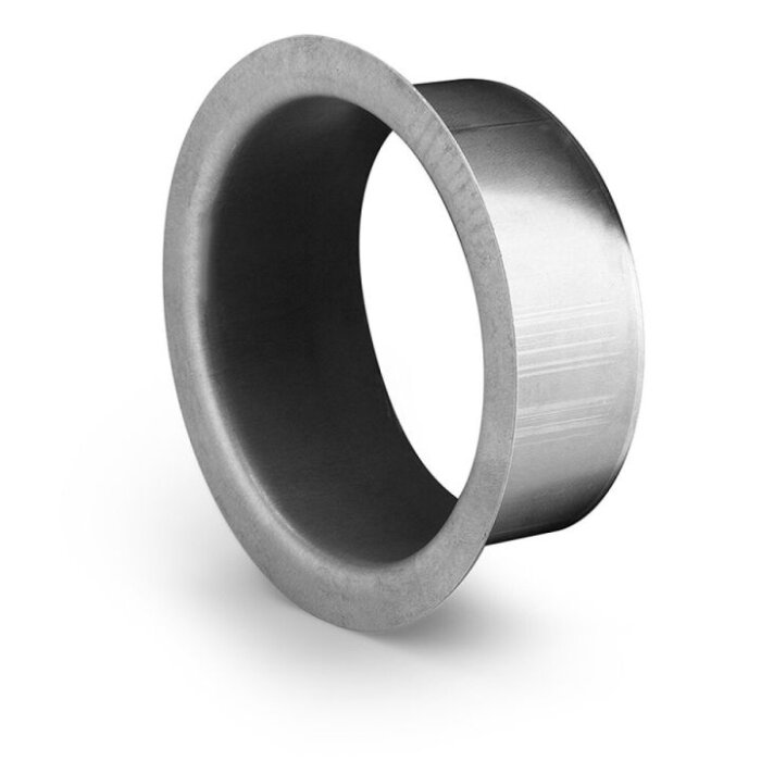 Metallstos för anslutning av aluminiumflexslang vid installation av köksfläkt i bostadsrätt, visar rund, metallisk fästram.