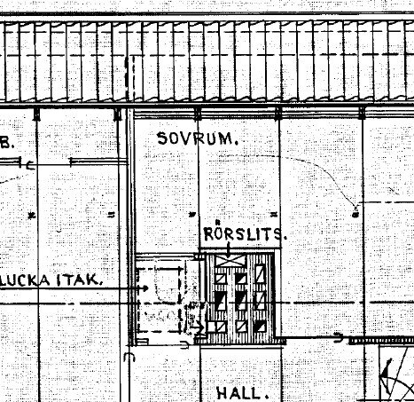Ritning av ett hus från 1947 med markeringar för sovrum, hall och "rörslits" i murstocken.
