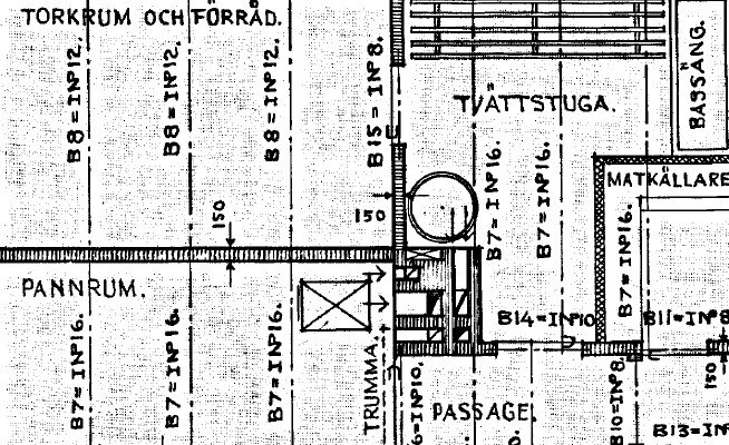 Källarplanritning med pannrum, tvättstuga och passage markerad som "trumma".