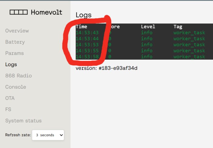 Skärmbild från Homevolt webgui som visar loggar med tidstämplar markerade i rött. Menyalternativ syns till vänster.