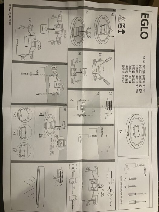 Instruktioner för installation av EGLO downlight med tekniska detaljer och illustrationsbilder.