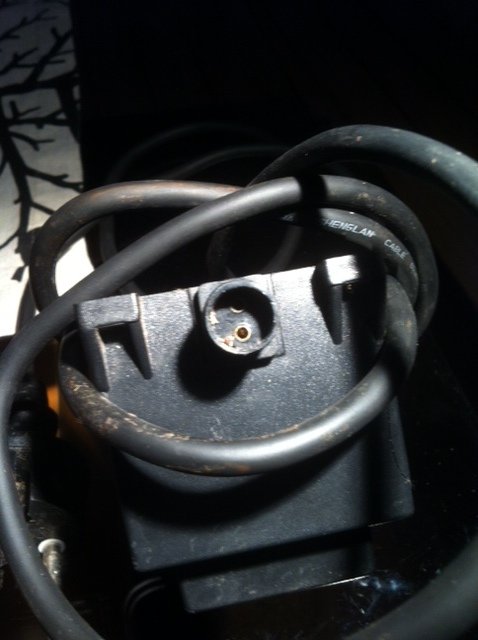 transformator till utebelysning 12 volt trasig (2).JPG