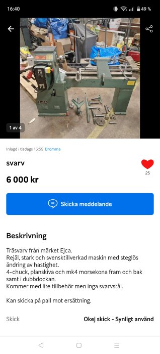 Grön träsvärv från märket Ejca med verktyg bredvid, omgiven av diverse föremål i bakgrunden.