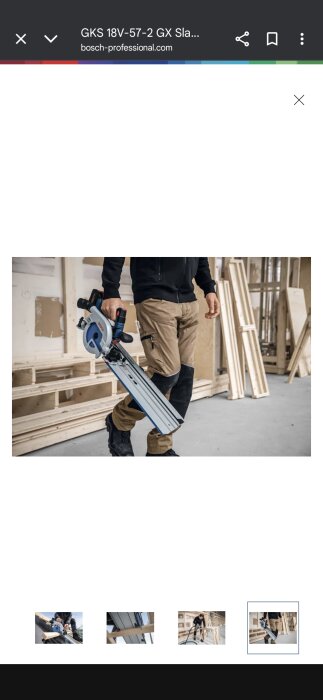 Bosch sladdlös sänksåg GKS 18V-57-2 GX bärs av en person i en verkstadsmiljö med trä inredning i bakgrunden.