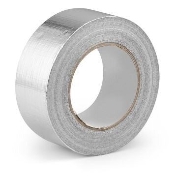 Alu-tejp på rulle för tätning av skarvar i byggprojekt.