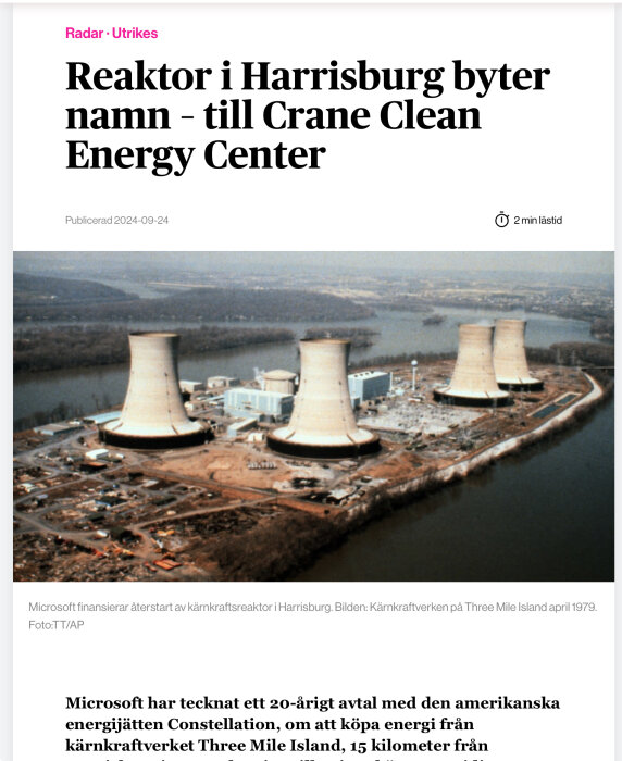 Flygbild av kärnkraftverket Three Mile Island i Harrisburg, med kylningstorn och floden i bakgrunden.