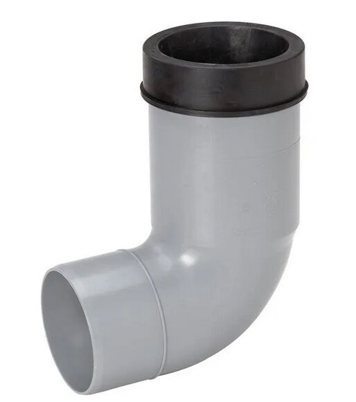 90-graders WC-anslutning i plast med svart gummitätning, används för VVS-installationer.