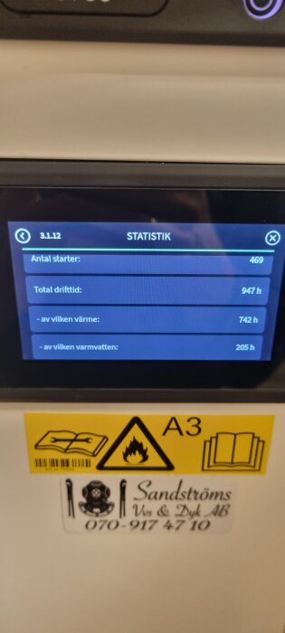 Skärmbild av statistik från en värmepump med antal starter, total drifttid och uppdelning av tid för värme och varmvattenproduktion.
