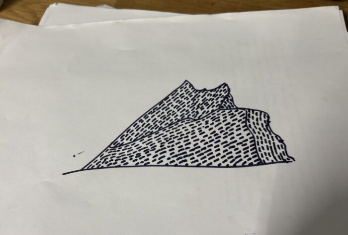 Skiss av ett isberg med korsmönster, skapad för att visualisera en design bestående av vinkorkar i ett byggprojekt inspirerat av solnedgång och vattenreflektioner.