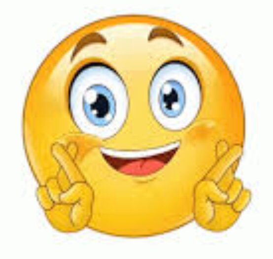 Emoji med ett glatt ansikte och korsade fingrar.
