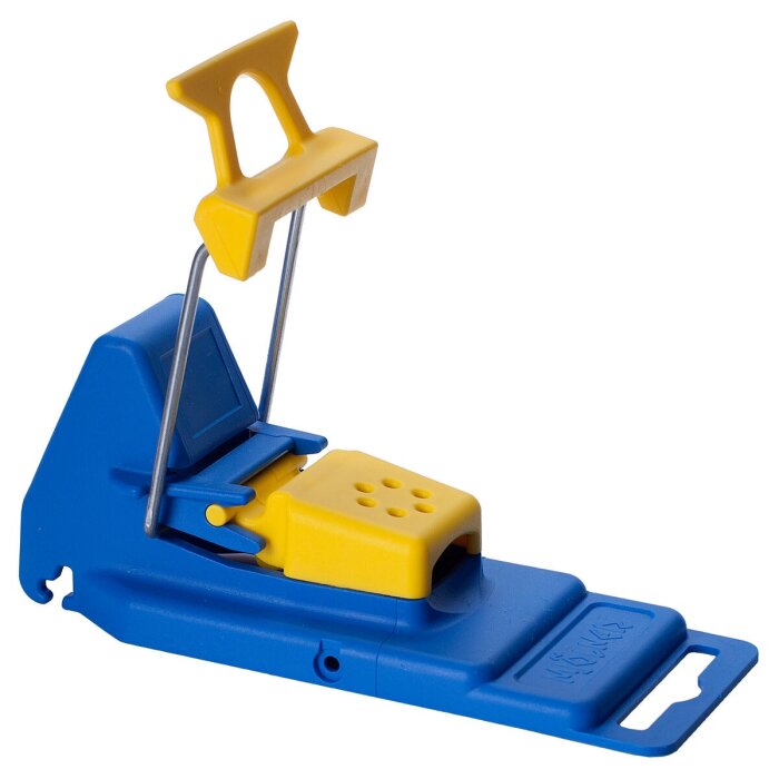 Blå och gul musfälla med en mekanism som aktiveras när musen tar betet.