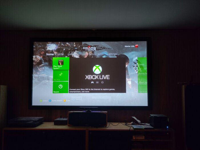 Xbox-startskärm med "Play Dead Space" markerat.