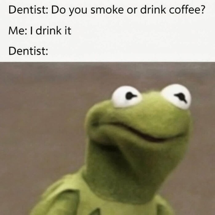 smoke_or_drink_coffee.jpg