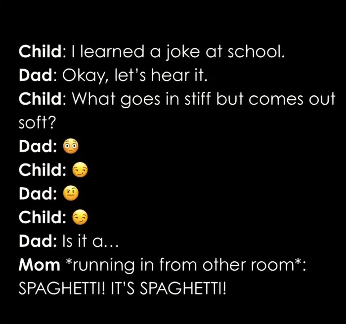 En konversation där ett barn berättar en gåta för sin pappa, som blev avbruten av mamma som svarar "SPAGHETTI".