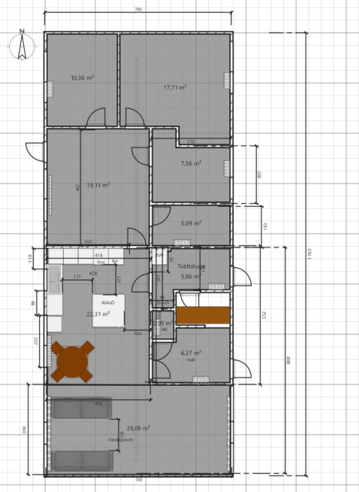 Planritning över hus med markerade rum, inklusive kök, vardagsrum och tvättstuga. Mått och rumsyta anges med kvadratmeter.