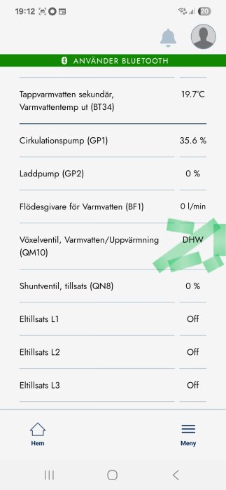 Skärmbild av app som visar värme- och ventilationssystem. Värdet för Värmeväxlaren är "DHW" istället för ON/OFF.