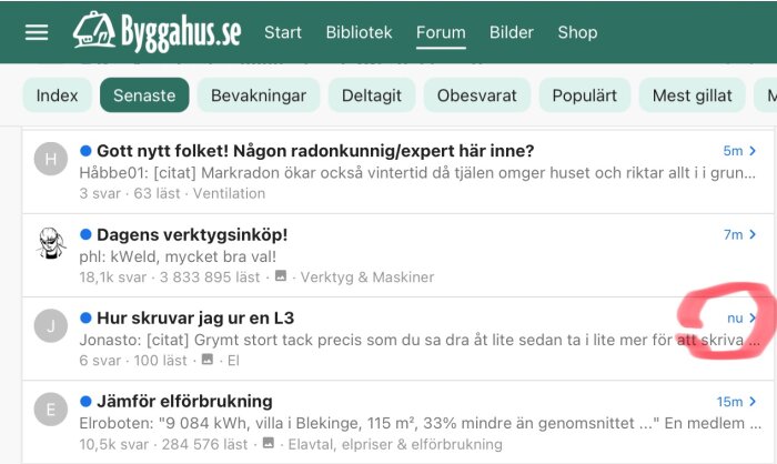 Gränssnitt från forumet Byggahus.se med olika diskussionstrådar om byggrelaterade ämnen, inkl. verktygsköp och elförbrukning.