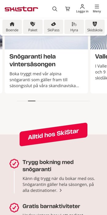 Bild av Skistars webbplats med text om snögaranti och trygg bokning, samt deras logotyp och menyval för boende, paket, och skidskola.