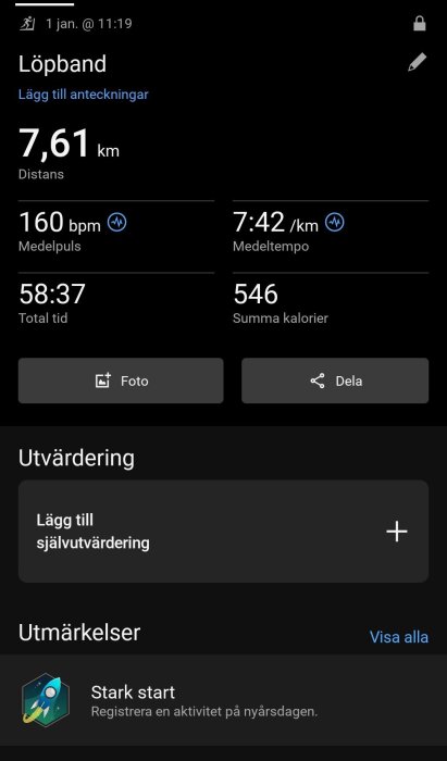 Löpbandsträning: 7,61 km distans, 160 bpm medelpuls, 7:42 min/km tempo, 58:37 tid, 546 kalorier, datum 1 jan. Stark start-utmärkelse registrerad.