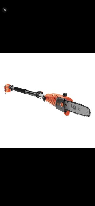 Orange teleskopisk grensåg med motorsågshuvud och ett 25 cm långt svärd.