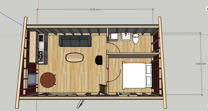 Planritning av en gäststuga med kök, soffa, bord, spis, sovrum och badrum, vägg-, golv-, och takreglar angivna; mått 8135x4280 mm.