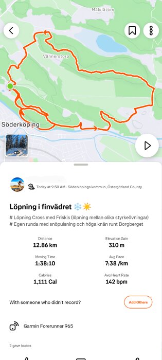 Karta över löprunda i Söderköping med statistik: distans 12,86 km, tid 1:38:10, höjdmeter 310 m, tempo 7:38/km, puls 142 bpm, kal. 1111. Garmin Forerunner 965 används.