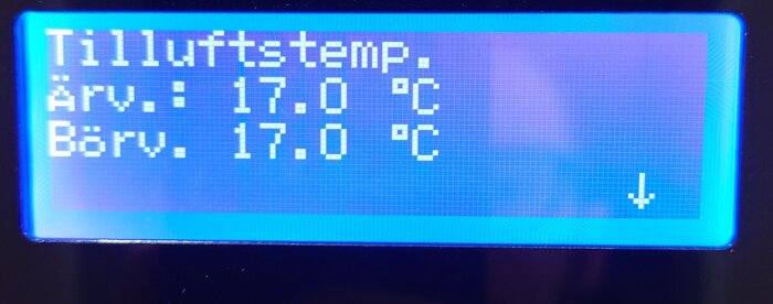 Temperaturdisplay för REC Temovex RT Blue, visar tilluftstemperatur 17,0°C, både ärvärde och börvärde.