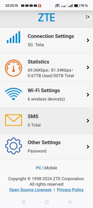 Skärmdump av en ZTE-routerwebbsida som visar alternativ för anslutningsinställningar, statistik, Wi-Fi-inställningar, SMS och andra inställningar.