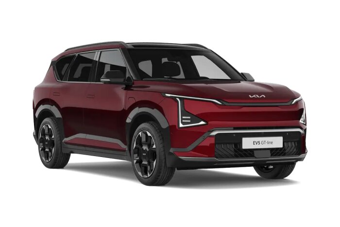 Röd Kia EV5 GT-line SUV med modern design, fotograferad från sidan och framifrån, med tonade rutor och märkets logotyp framtill.
