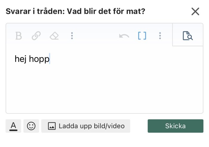 Diskussionsforumsgränssnitt med redigeringsfält, texten "hej hopp" skriven och olika ikoner för redigering och uppladdning syns.