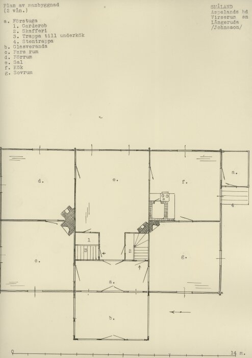 Ritning av nedervåningen i ett hus med sexdelad korsplan, inkluderar förstukvist, kök, sal, glasveranda och olika rum, daterad kring sekelskiftet 18/1900.