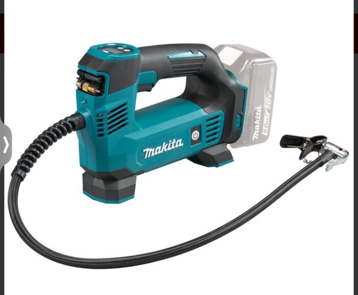 Bärbar blå luftpump från Makita med batteriinkoppling och munstycke för pumpning av cyklar och bilar.