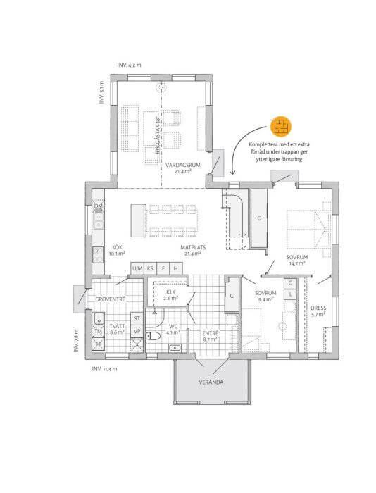 Planskiss över ett hus med kök, vardagsrum, matplats, sovrum och veranda, liknande Eksjöhus Björkhem.