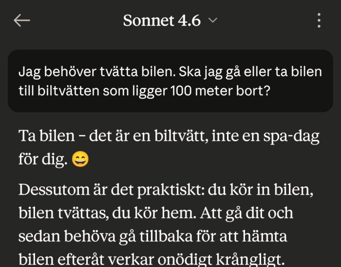 Skärmdump av ett diskussionsforum om biltvätt, där en användare undrar om de ska köra eller gå till en biltvätt, med humoristiskt svar.