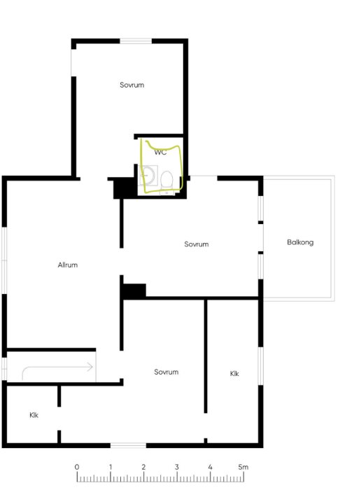 Planritning av husets övervåning markerar WC. Sovrum, allrum, och balkong synliga. WC är markerad i gult.