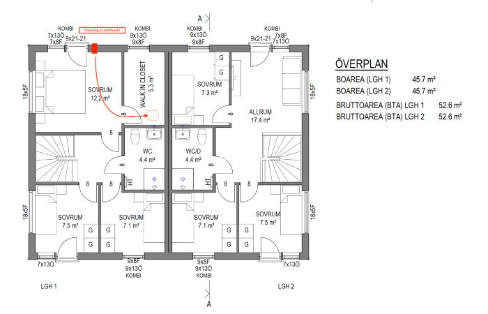 Planskiss över övre våning med sovrum, där freshventilens placering i sovrummet markeras i rött. Ventilationsflödet visas mot garderob.