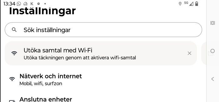 Mobilinställningar med sökfält och alternativ som "Utöka samtal med Wi-Fi" och "Nätverk och internet".