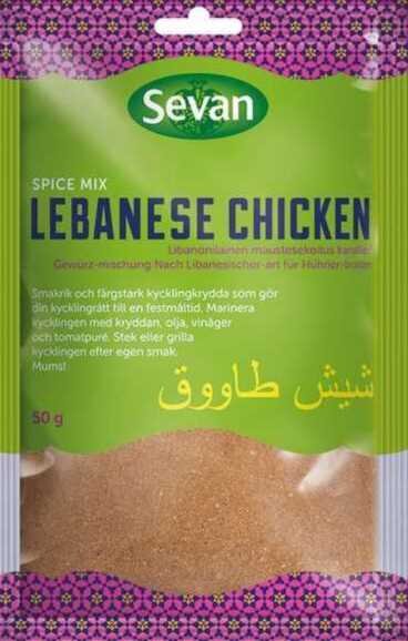 Förpackning med kryddmix för libanesisk kyckling från märket Sevan, 50g. Text på flera språk och arabisk skrift syns på påsen.