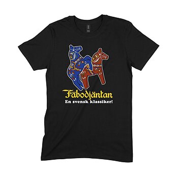 Svart t-shirt med tryck av två dalahästar, en blå och en röd, samt texten "Fäbodjäntan En svensk klassiker!".